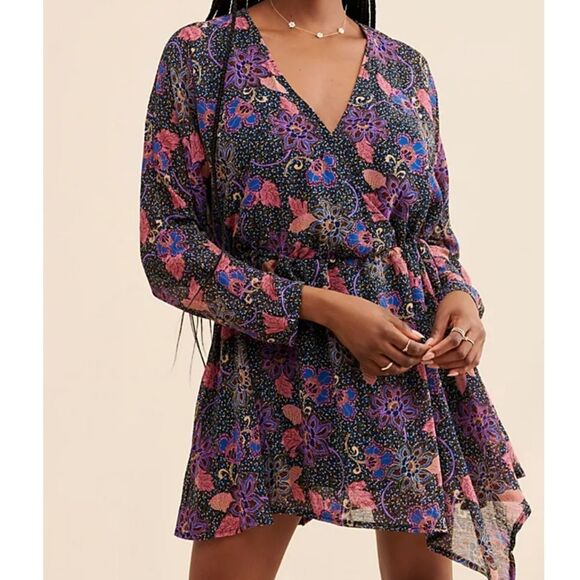 Free People Dresses & Skirts - Free People | Teegan Floral V-Neck Dress in Twilight Combo Women Small